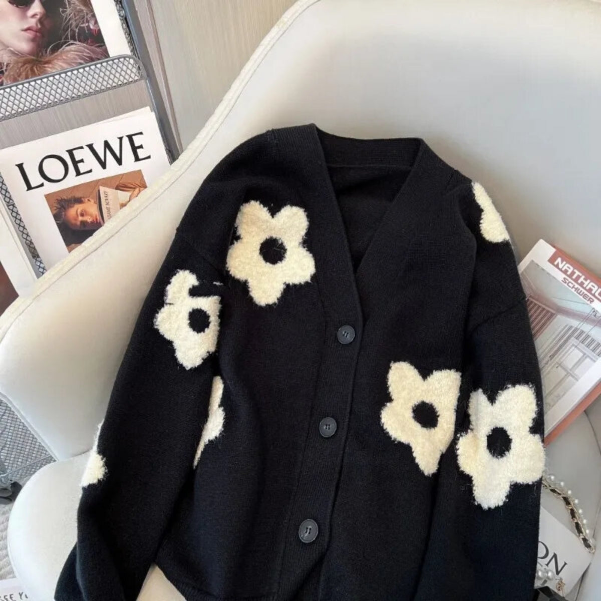 Women Black V-Neck Floral Cardigan -033